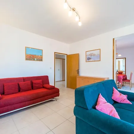 Nona * ツァヴタット