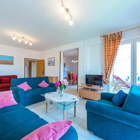 Nona Apartment