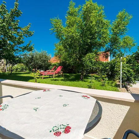 Nona Apartament